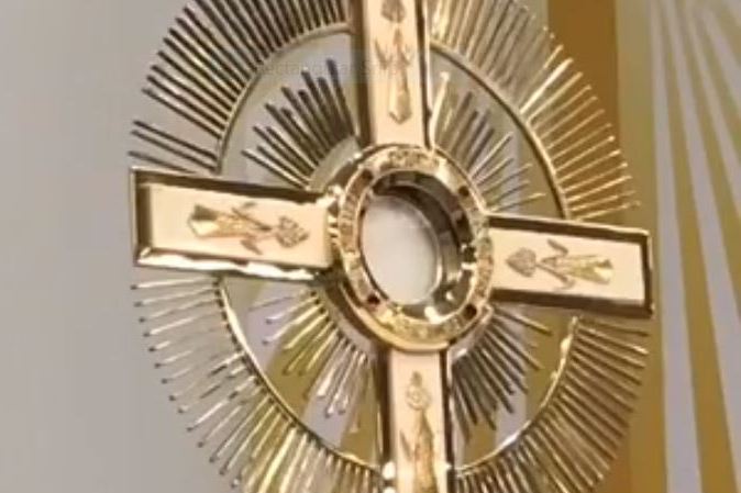 Eucharistic Adorationbegins October 14